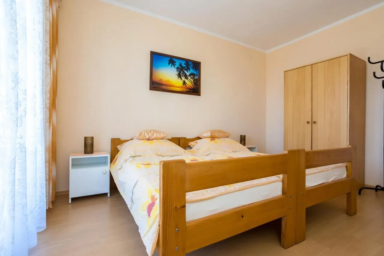 Apartments Filosevic By El-Pi Tours Njivice Croatia