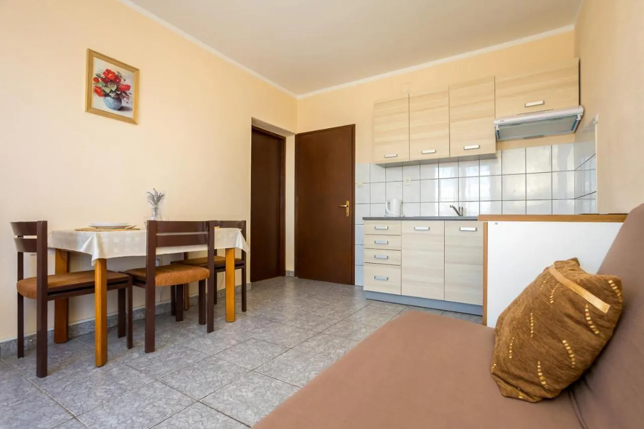 Apartments Filosevic By El-Pi Tours Njivice