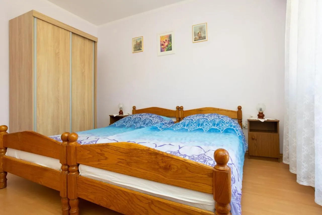 Apartments Filosevic By El-Pi Tours Njivice 0*,  Croatia